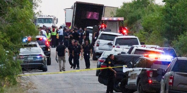 Etats-unis: plus de 40 migrants retrouves morts dans un camion au texas[reuters.com]