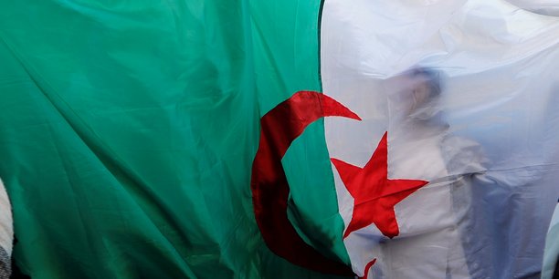 Pour l'elu rn jose gonzalez, macron a commis une erreur monumentale sur l'algerie[reuters.com]