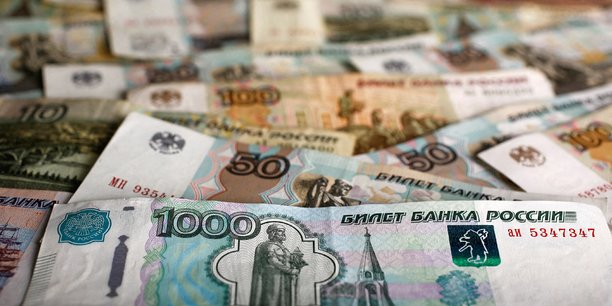 Russie: le rouble au plus haut depuis 2015 face au dollar[reuters.com]