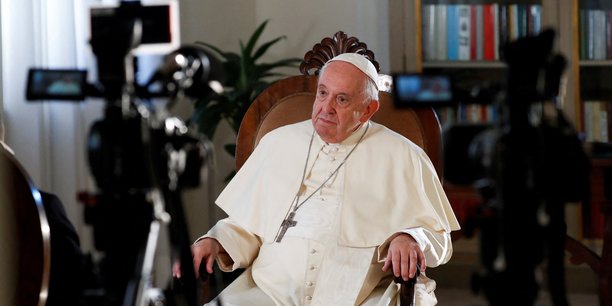 Le pape francois dement envisager une demission prochaine[reuters.com]