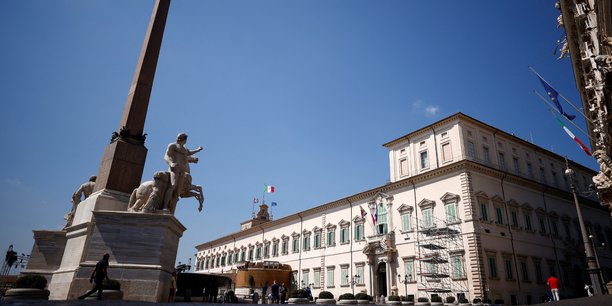 L'italie plongee dans l'incertitude politique[reuters.com]