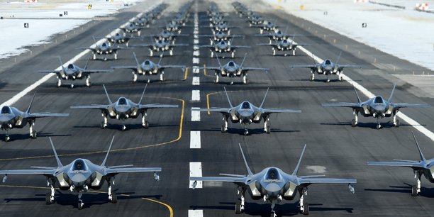 Photo d'illustration: le 6 janvier dernier, des F-35A, chasseurs furtifs de 5e génération, dévolus aux 388e et 428e escadrons de chasse de l'US Air Force, se mettent en formation lors d'un exercice à la base aérienne de Hill, dans l'Utah (États-Unis), le 6 janvier 2020.