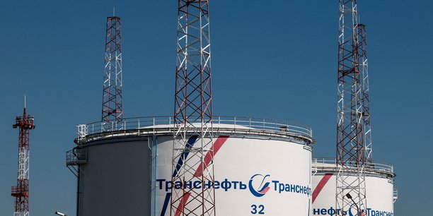 Transneft affirme que l'ukraine a interrompu les livraisons de petrole vers l'europe[reuters.com]