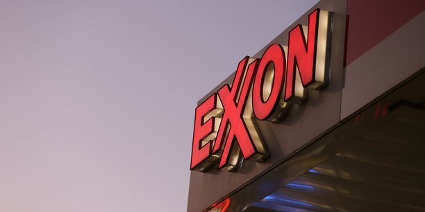 Le president nigerian refuse d'approuver la vente des actifs d'exxon mobil[reuters.com]