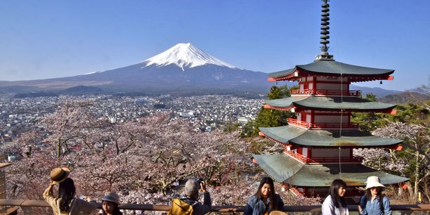 Les visiteurs en provenance de 68 pays et territoires, dont l'Union européenne et les Etats-Unis, bénéficient de nouveau depuis ce mardi d'une exemption de visa pour les séjours touristiques au Japon.
