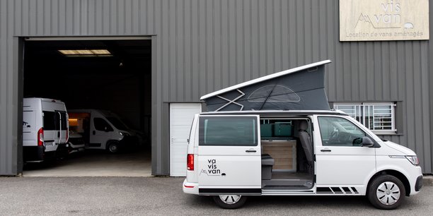 Pour louer un van aménagé, les Toulousains peuvent notamment faire appel à Va Vis Van, mais d'autres acteurs comme Van Away ou Van Travel sont aussi sur le marché.