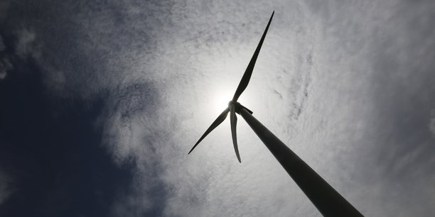 D’une puissance de 480 MW, les 80 éoliennes sont situées entre 12 et 20 km des côtes, au large de la Loire-Atlantique.