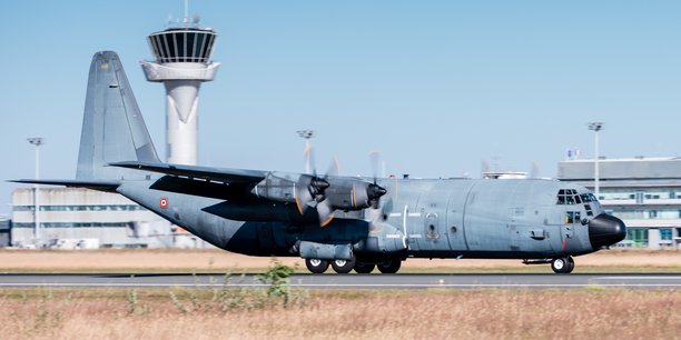 Collins Aerospace et Sabena Technics ont obtenu la certification d'un premier prototype dans le cadre du programme de rénovation des C-130H de l'Armée de l'air.