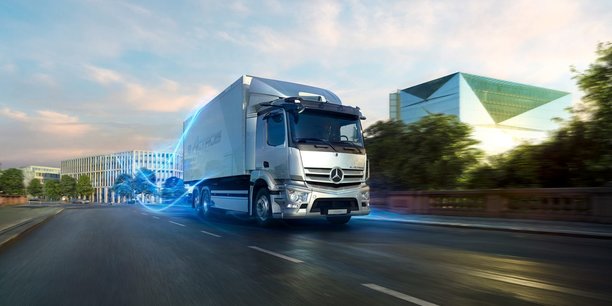 Amazon et le groupe allemand de logistique Rhenus vont tester l'eActros  en mode de fonctionnement réel à partir de 2023. @Daimler