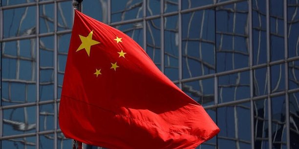 « Le G7 s'obstine à manipuler les questions liées à la Chine, à discréditer et attaquer la Chine » a déploré un porte-parole du ministère chinois des Affaires étrangères, qui a exprimé la « ferme opposition » de Pékin.