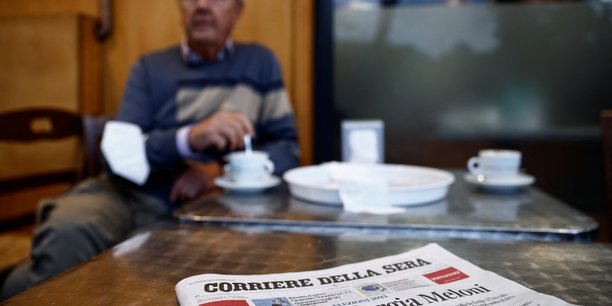 Une du journal corriere della sera au lendemain de la victoire de freres d'italie aux elections legislatives italiennes[reuters.com]