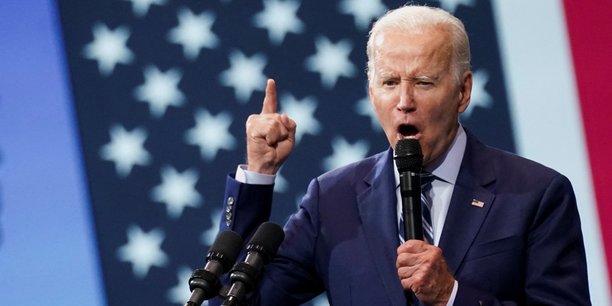 Joe Biden a fait de l'allègement de la dette étudiante une promesse phare de sa campagne de 2020 dans un pays où elle représente un fardeau pour de nombreux citoyens tout au long de leur vie.