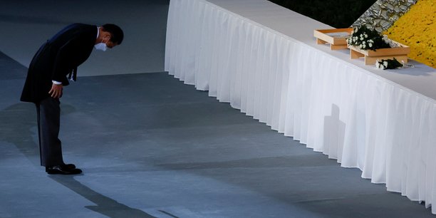 Le premier ministre japonais fumio kishida s'incline devant l'autel lors des funerailles nationales de l'ancien premier ministre japonais shinzo abe[reuters.com]