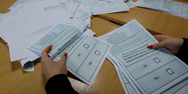 Referendum sur le rattachement de la republique populaire autoproclamee de donetsk a la russie[reuters.com]