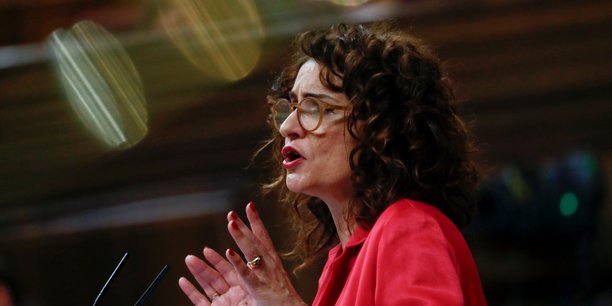 La ministre espagnole du Budget, Maria Jesus Montero, a annoncé une baisse des impôts pour un contribuable sur deux.