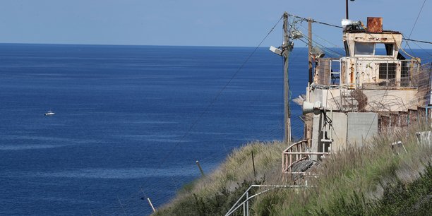 Une tour d'observation militaire israelienne surplombant la mer mediterranee et une partie de la frontiere maritime avec le liban, pres de rosh hanikra[reuters.com]
