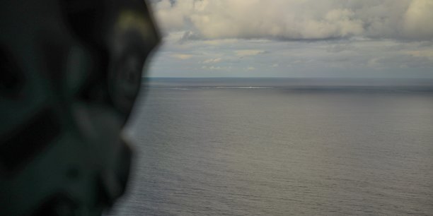 Un avion de defense danois surveille la fuite de gaz du nord stream dans la mer baltique, au large du danemark[reuters.com]