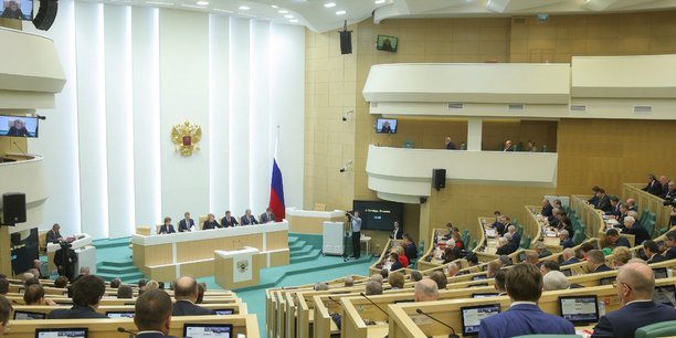 La photo du conseil de la federation de russie[reuters.com]