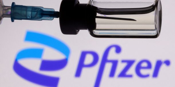 En 2020, BioNTech et Pfizer s'étaient déjà alliés pour produire avec succès le premier vaccin Covid-19 du monde, synonyme de milliards d'euros de revenus pour les deux entreprises.