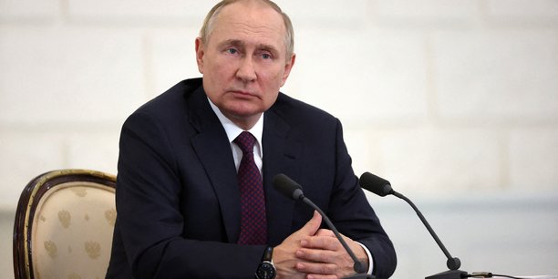 Photo d'archives : le president russe poutine assiste a une conference de presse a sotchi[reuters.com]