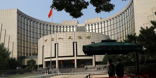 Cette mesure va permettre « de stabiliser l'économie et de consolider les bases d'une relance de la croissance », a expliqué ce vendredi la Banque populaire de Chine.