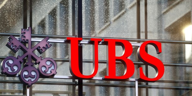 Le logo de la banque suisse ubs est vu a zurich[reuters.com]