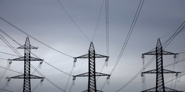 Les tensions sur le réseau électrique inquiètent les milieux dirigeants.