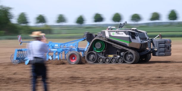 Vue d'un « Agbot », un robot agriculteur.