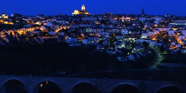 La ville de Rodez concentre la moitié des ventes de studios sur le département de l'Aveyron, en 2022, selon la chambre des notaires.