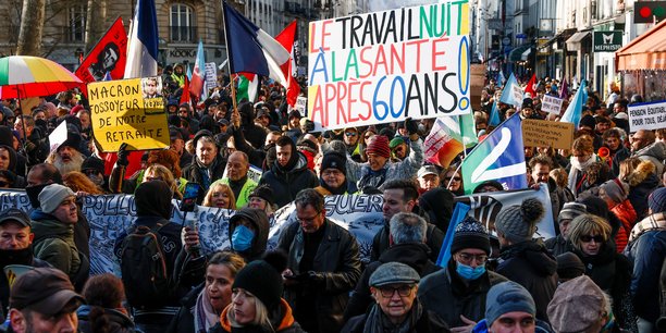 Des manifestants à Paris, samedi 21 janvier 2023.