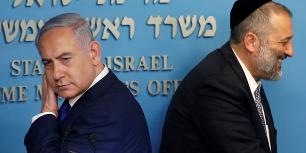 Le premier ministre israelien benjamin netanyahu et le ministre israelien de l'interieur aryeh deri[reuters.com]