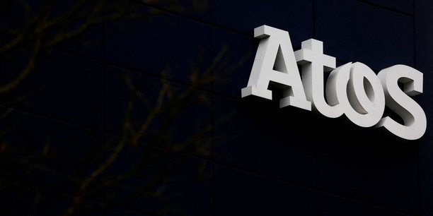 Le logo d'atos est visible sur un batiment de l'entreprise, a nantes[reuters.com]