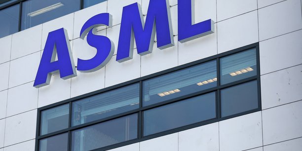 Le logo d'asml au siege de la societe a eindhoven[reuters.com]
