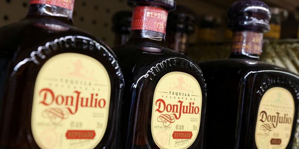 Des bouteilles de tequila don julio, une marque de diageo, dans un magasin a manhattan, new york[reuters.com]