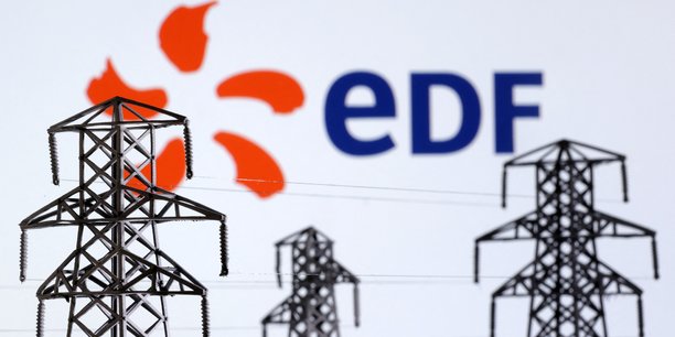 L'illustration montre des miniatures de pylones de transmission d'energie electrique et le logo d'edf (electricite de france)[reuters.com]