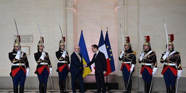 Ukrainian defence minister oleksii reznikov visits paris[reuters.com]