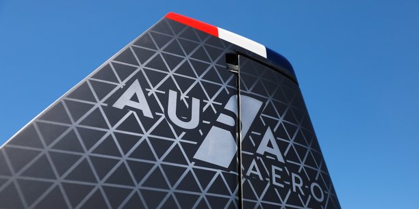 Aura Aero développe un avion de transport régional de 19 places à propulsion électrique dont l'entrée en service est espérée en 2027.