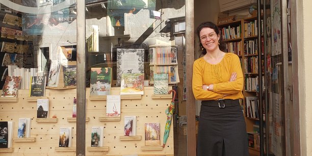Passionnée de littérature, traductrice et grande voyageuse, Magali Brieussel a repris la librairie montpelliéraine Les 5 continents en 2017, qu'elle a rebaptisée Géosphère.