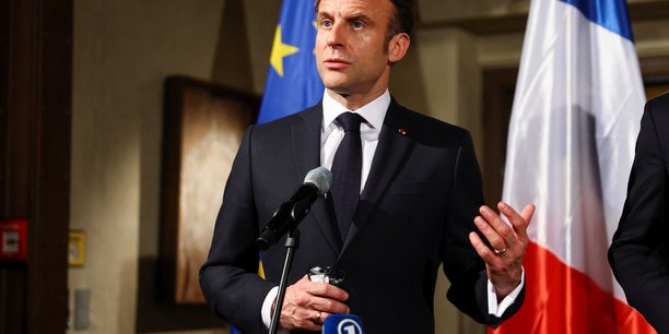Pour Emmanuel Macron, l'accord de Windsor protégera « le marché intérieur européen ».