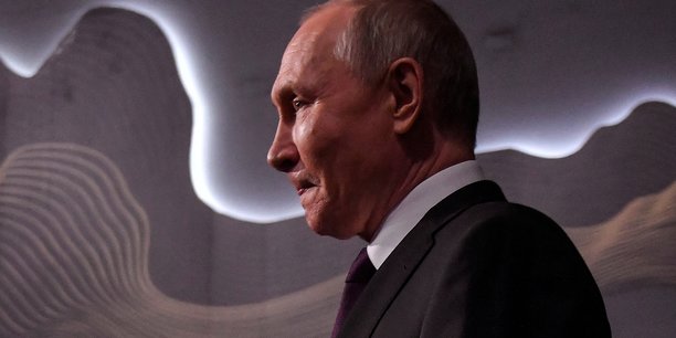 Poutine a appelé les Russes à le soutenir en diabolisant l'occident (Photo d'archives du président russe Vladimir Poutine lors d'un sommet à Astana, au Kazakhstan, prise le 14 octobre 2022)