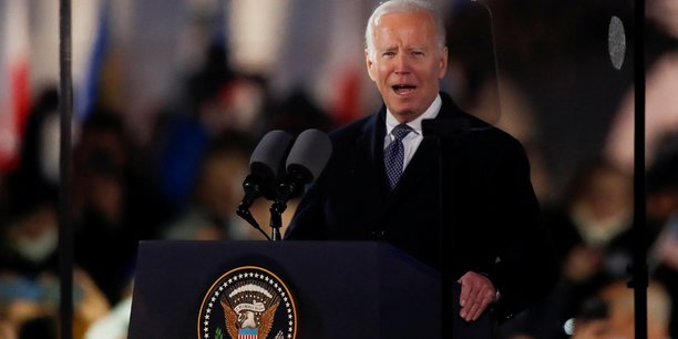 Joe Biden demande « aux plus riches et plus grandes entreprises de commencer à payer leur juste part ».