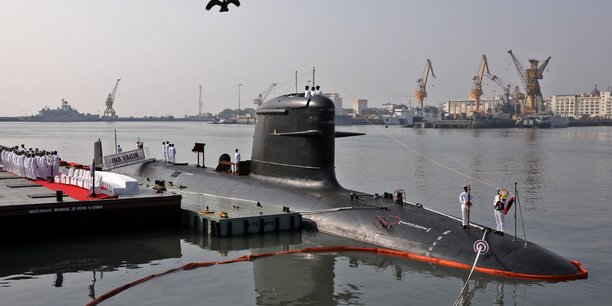 Ins vagir lors de sa ceremonie de mise en service a l'arsenal naval de mumbai, en inde.[reuters.com]