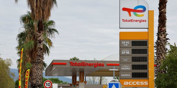 TotalEnergies verkauft 1.600 Tankstellen in Deutschland und den Niederlanden an Couche-Tard