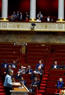 Vote de defiance sur la reforme des retraites a l'assemblee nationale a paris[reuters.com]