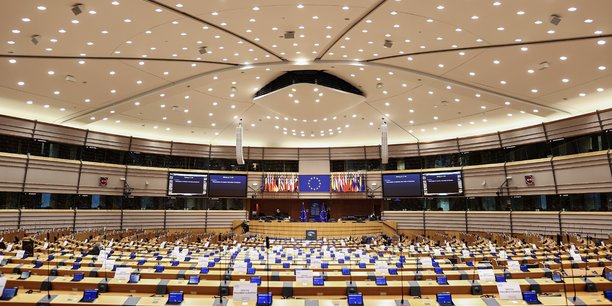 La salle du parlement europeen a bruxelles[reuters.com]