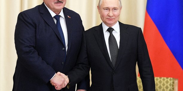 Le président biélorusse Alexandre Loukachenko et Vladimir Poutine