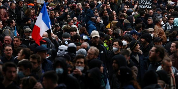 Manifestations a paris contre la reforme des retraites du gouvernement francais[reuters.com]