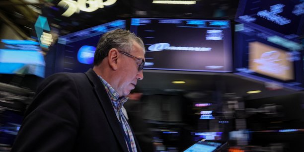 Un trader a la bourse de new york (nyse)[reuters.com]