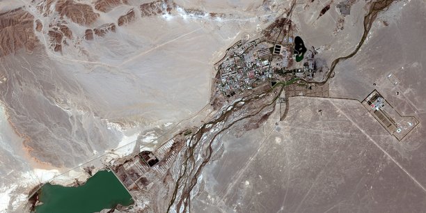 Base de lancement de Jiuquan en plein désert du Gobi (photo prise par le satellite Pléiades 1A le 10/02/2016).