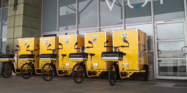 Les nouveaux vélos-cargos du groupe La Poste, fabriqués par l'entreprise bordelaise VUF Bikes, circuleront à Bordeaux Métropole et dans toute la France.